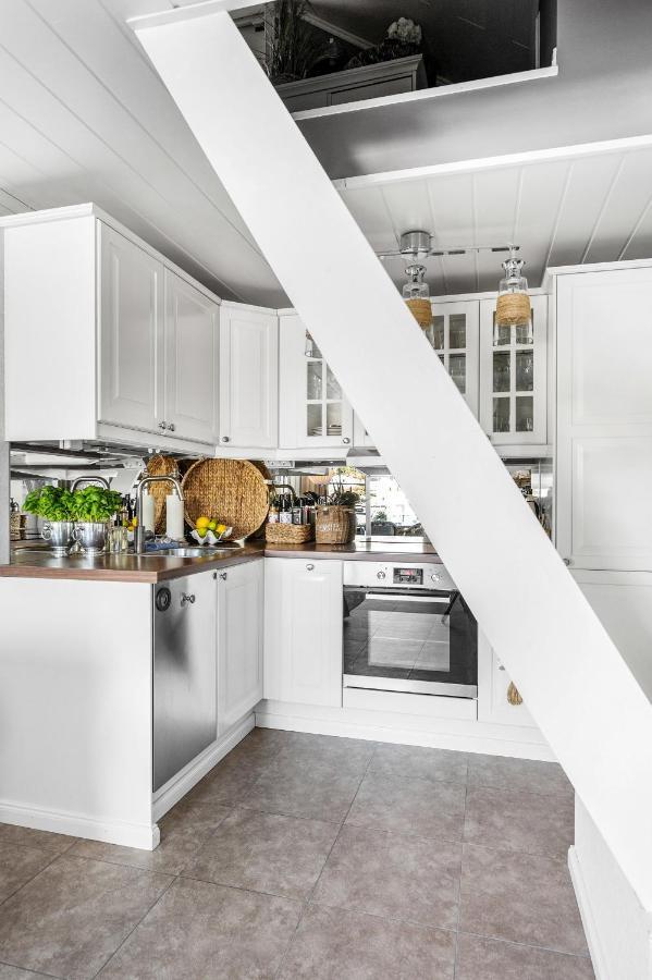Luxurious Boathouse With Private Dock In The Best Location In Arendal Exterior foto